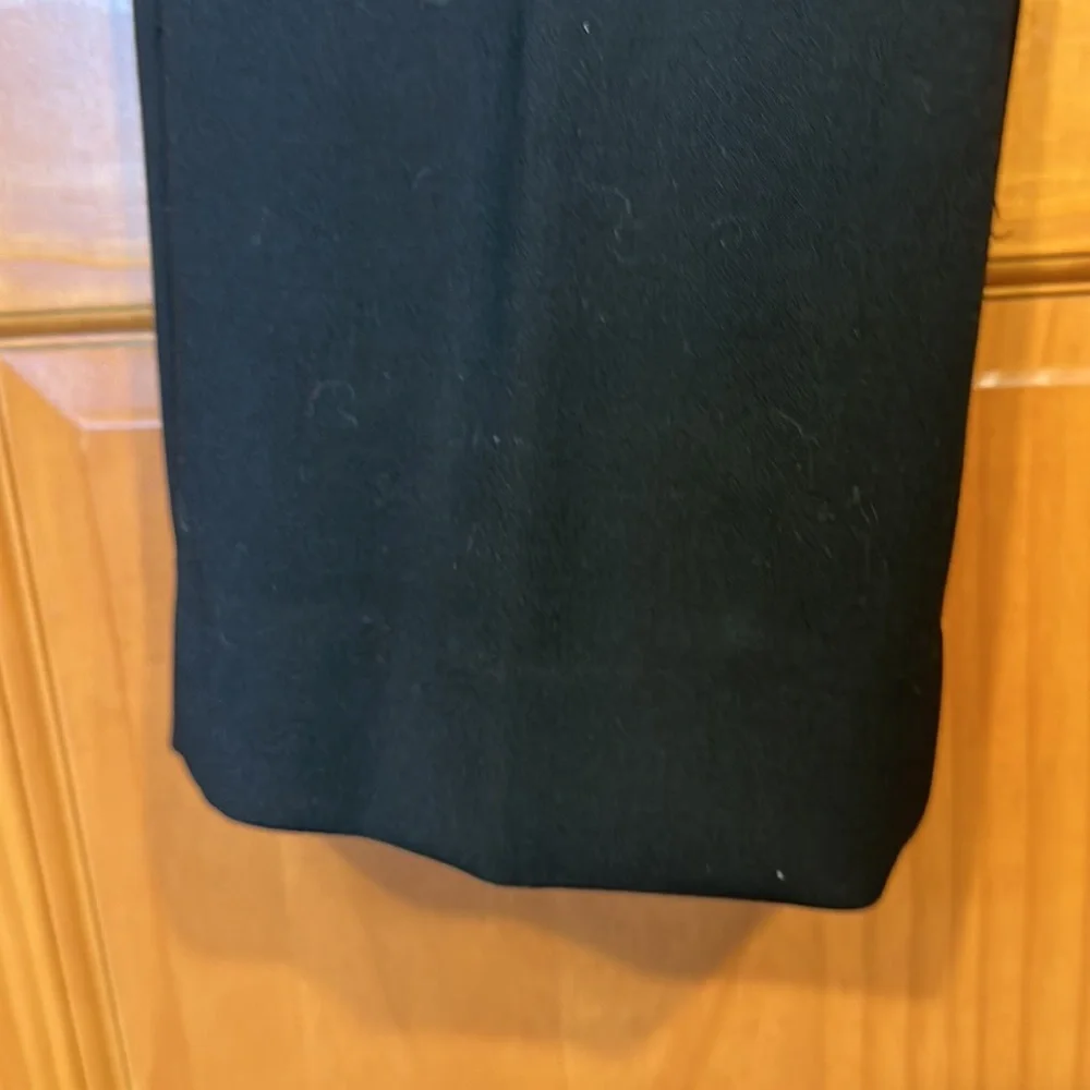 J Crew Black High Rise Crop Peyton Pant in Four Way Stretch EUC Size 4